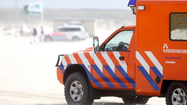 IJmuider Reddingsbrigade waarschuwt voor koud water