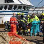 Man gewond na ongeval op kotter