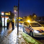 Man gewond aangetroffen bij bushalte in Velserbroek