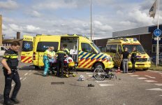 Fietser gewond na aanrijding met auto Strandweg IJmuiden