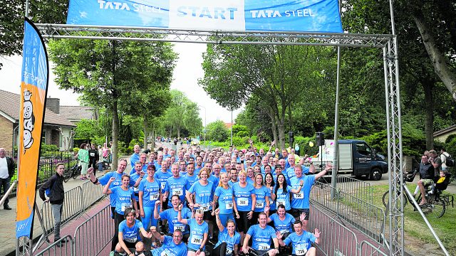 100 Tata Steel Runners bij Tata Steel Marquetteloop