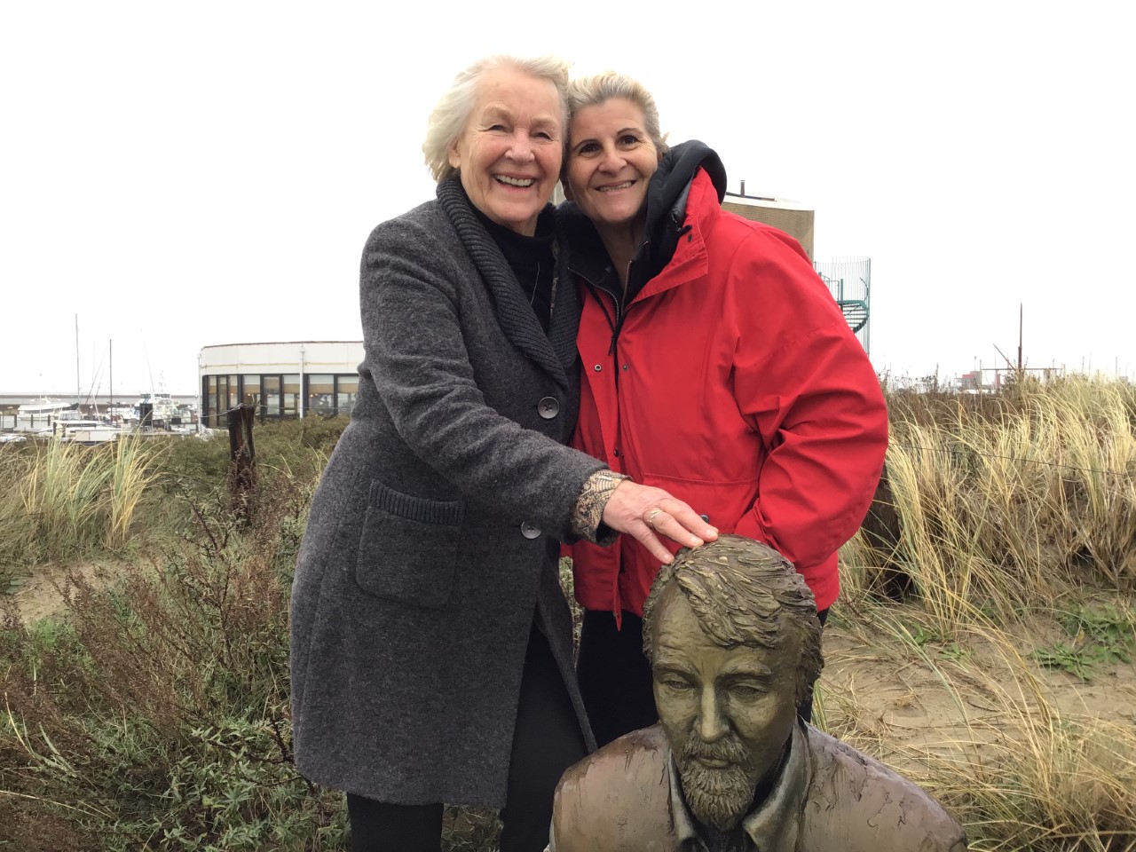 Zondag onthulling naambord bij borstbeeld Cornelis Vreeswijk