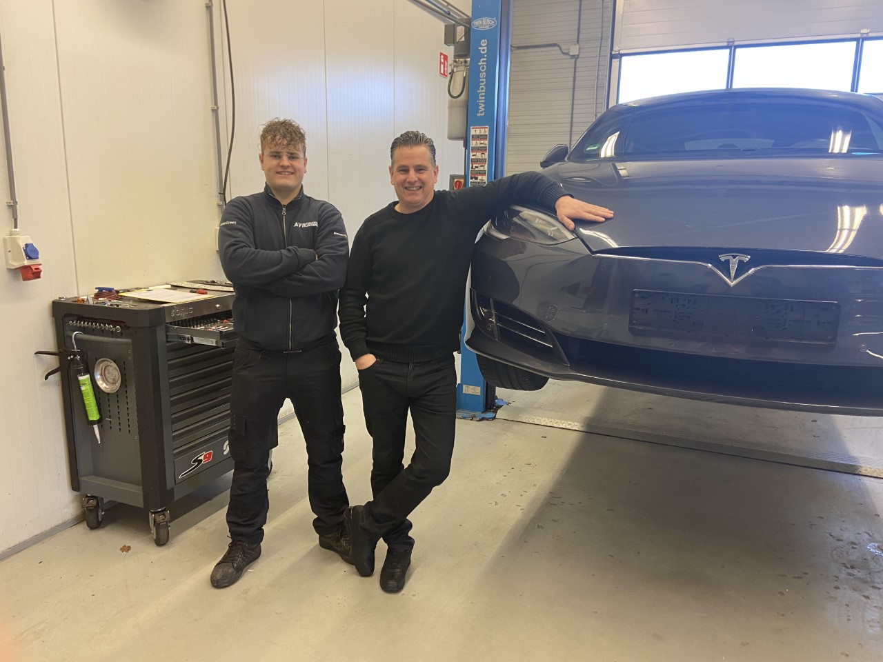 Autoservice Velserbroek kwaliteit van vader op zoon