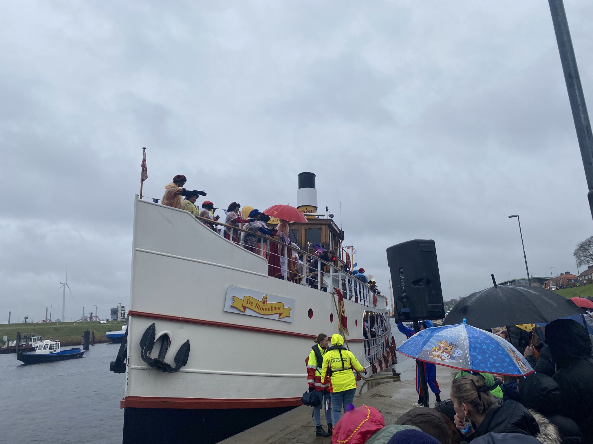 Sinterklaasintocht: ‘Een warm onthaal ondanks de regen' - Jutter | Hofgeest