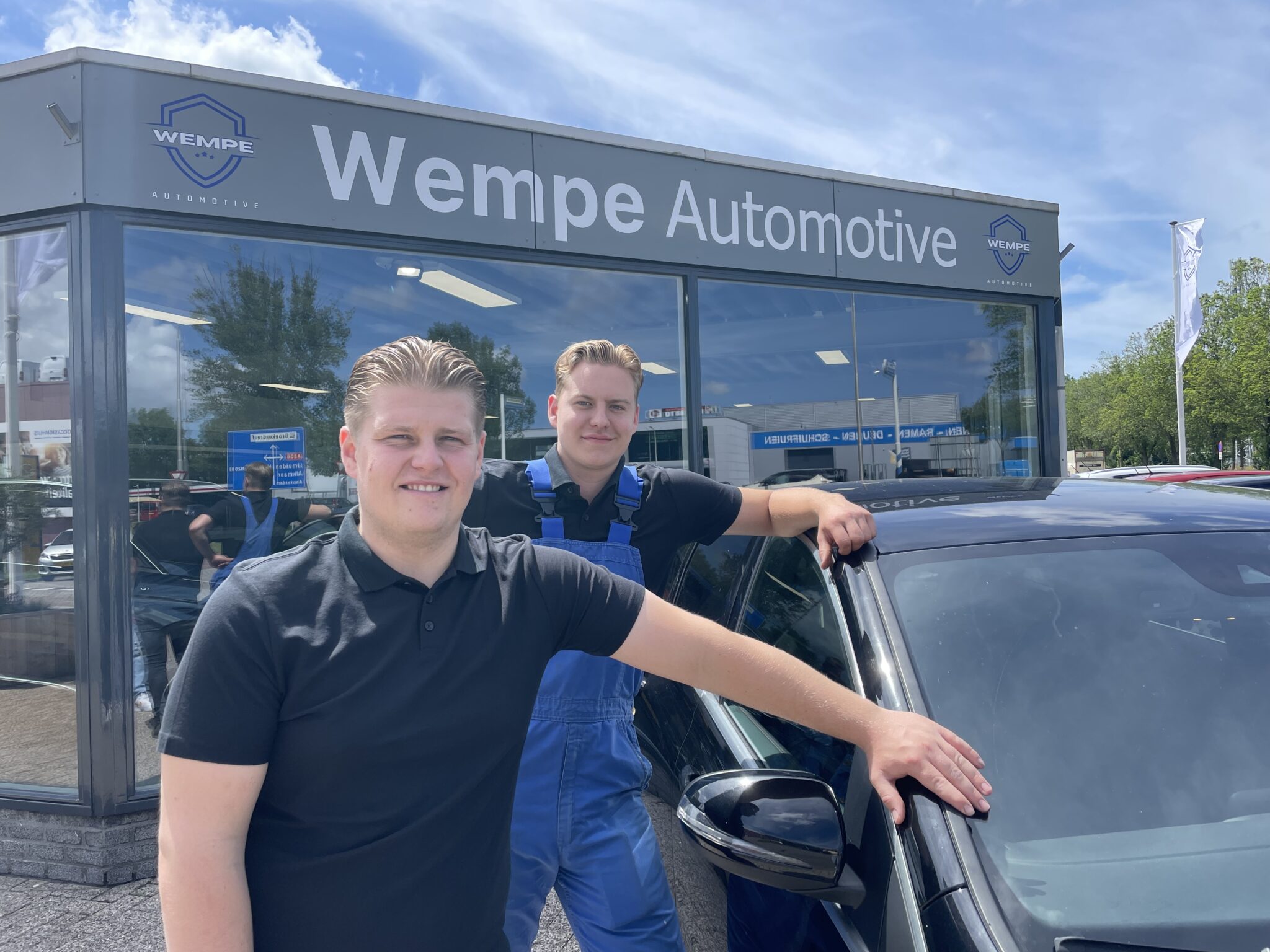 Jonge ondernemer opent autobedrijf in Velserbroek