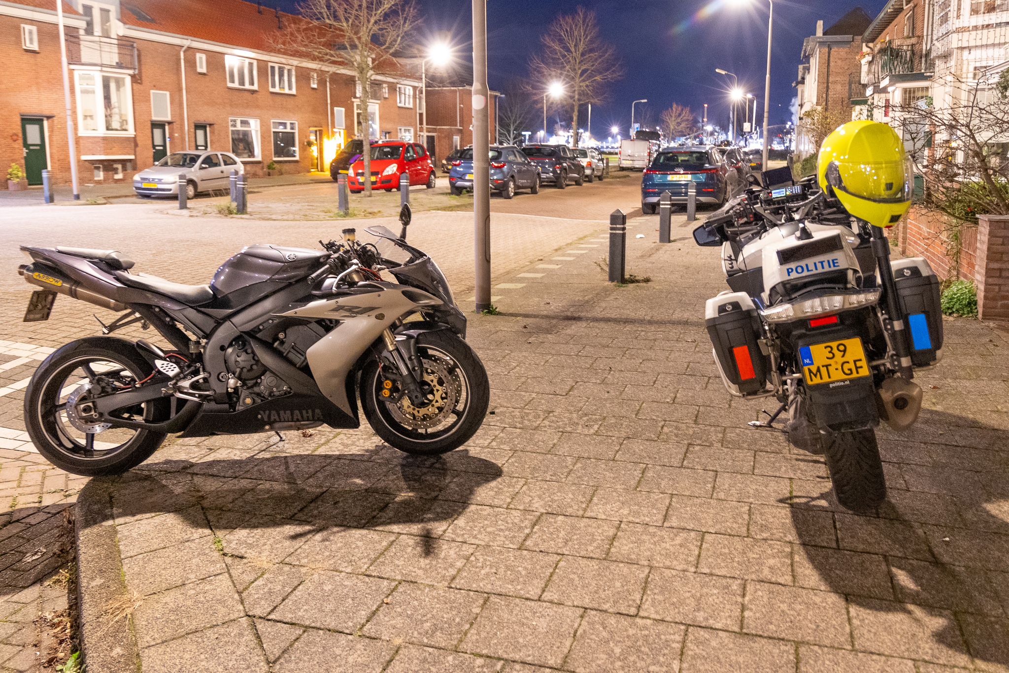 Achtervolging op de motor in IJmuiden