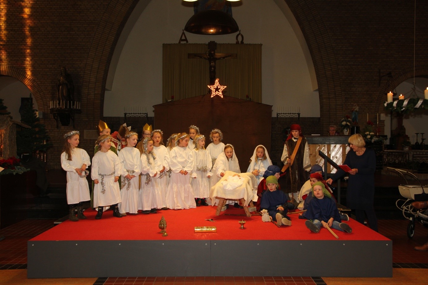 Eerste Kerstdag levende Kerststal in Naaldkerk