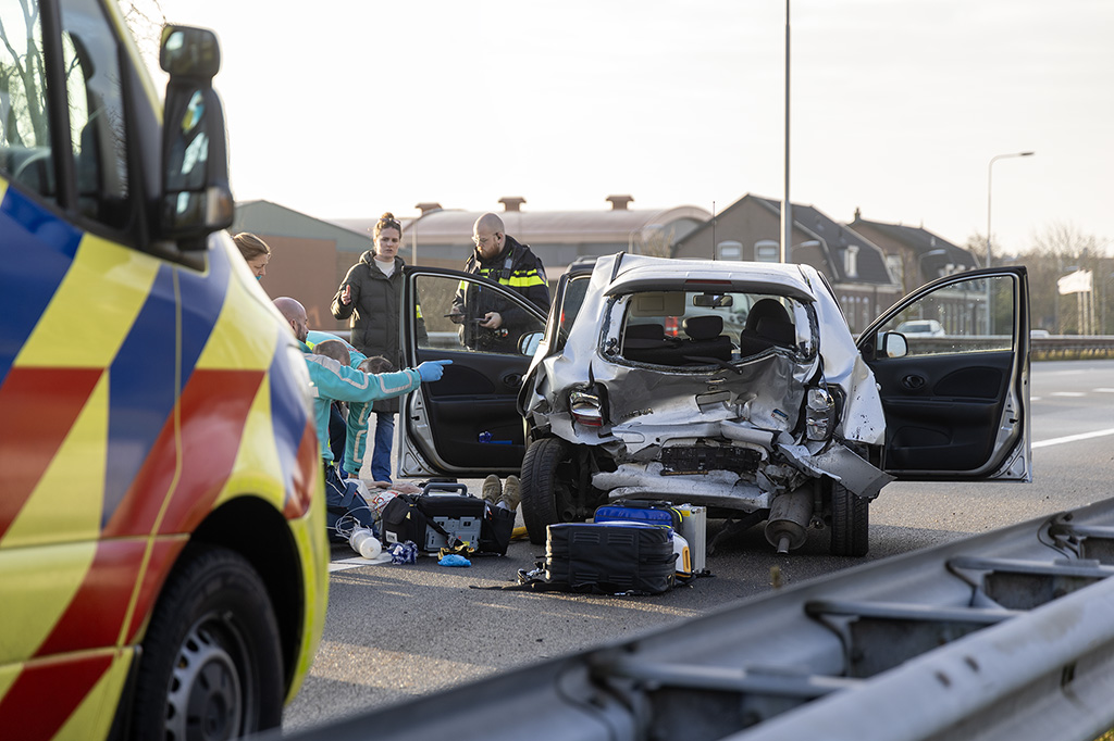 Gewonde bij zwaar ongeval op A208 bij Velserbroek