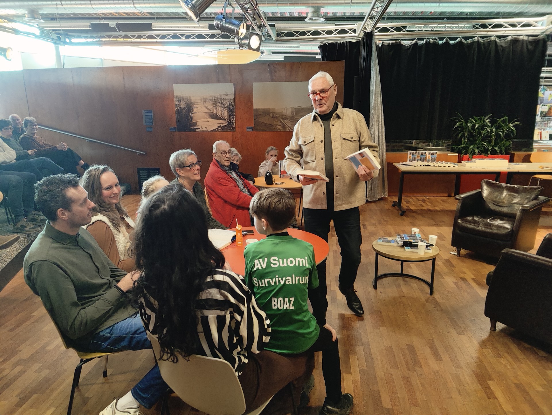 Boekpresentatie Nico Swart in Bibliotheek IJmuiden