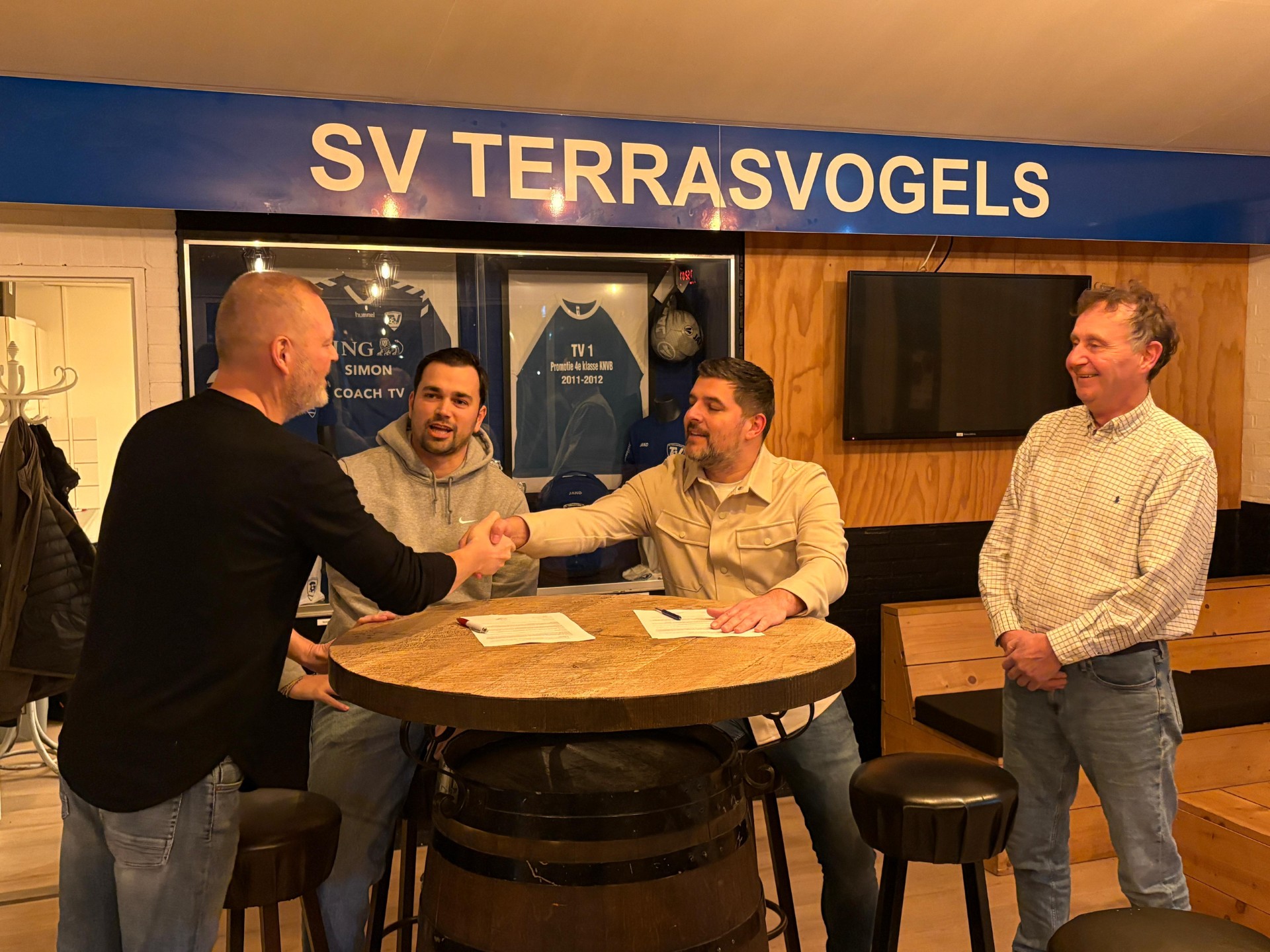 Terrasvogels in de lift