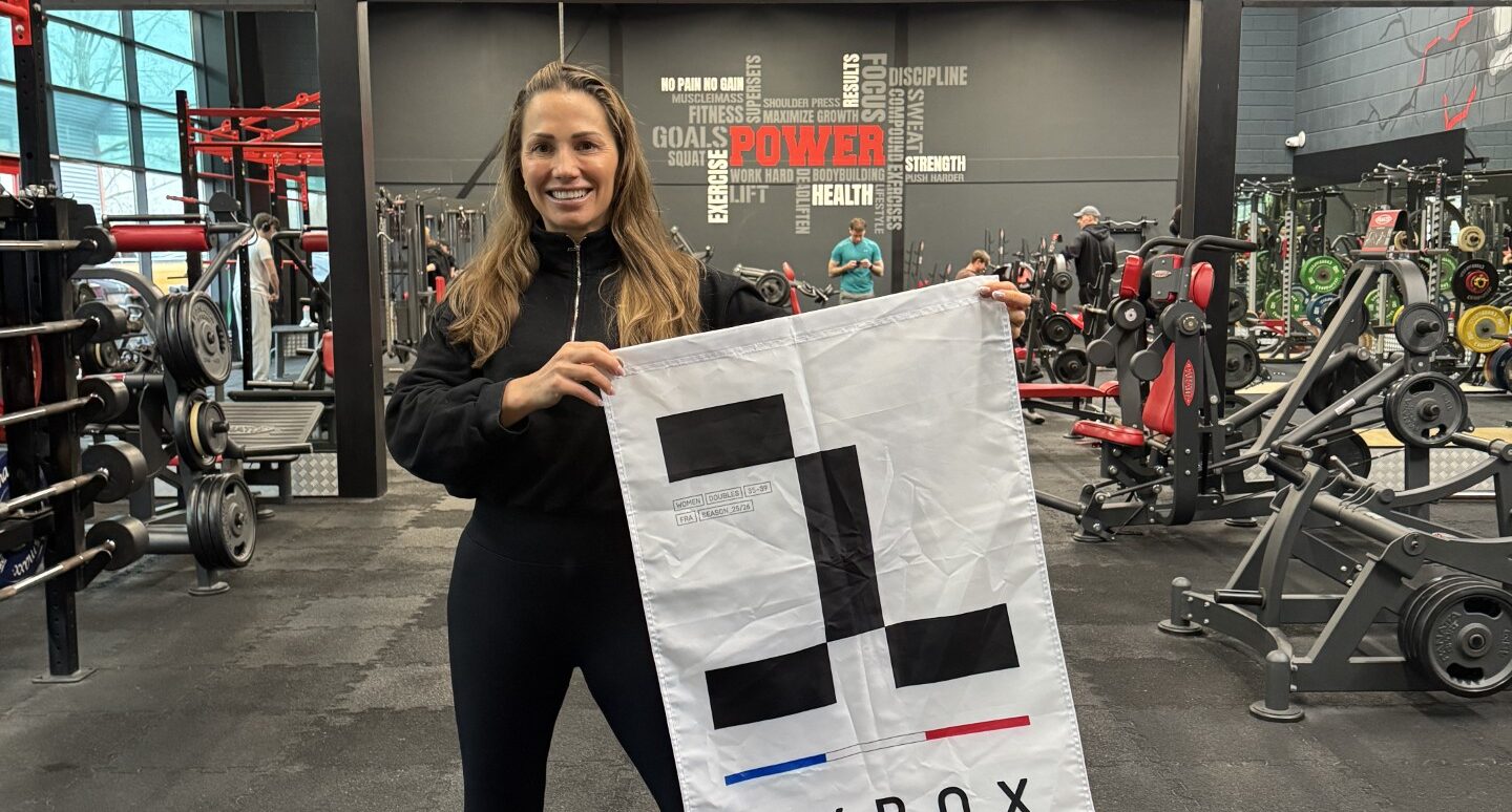 HYROX-trainster Bonny Bastian zet topprestatie neer in Nice