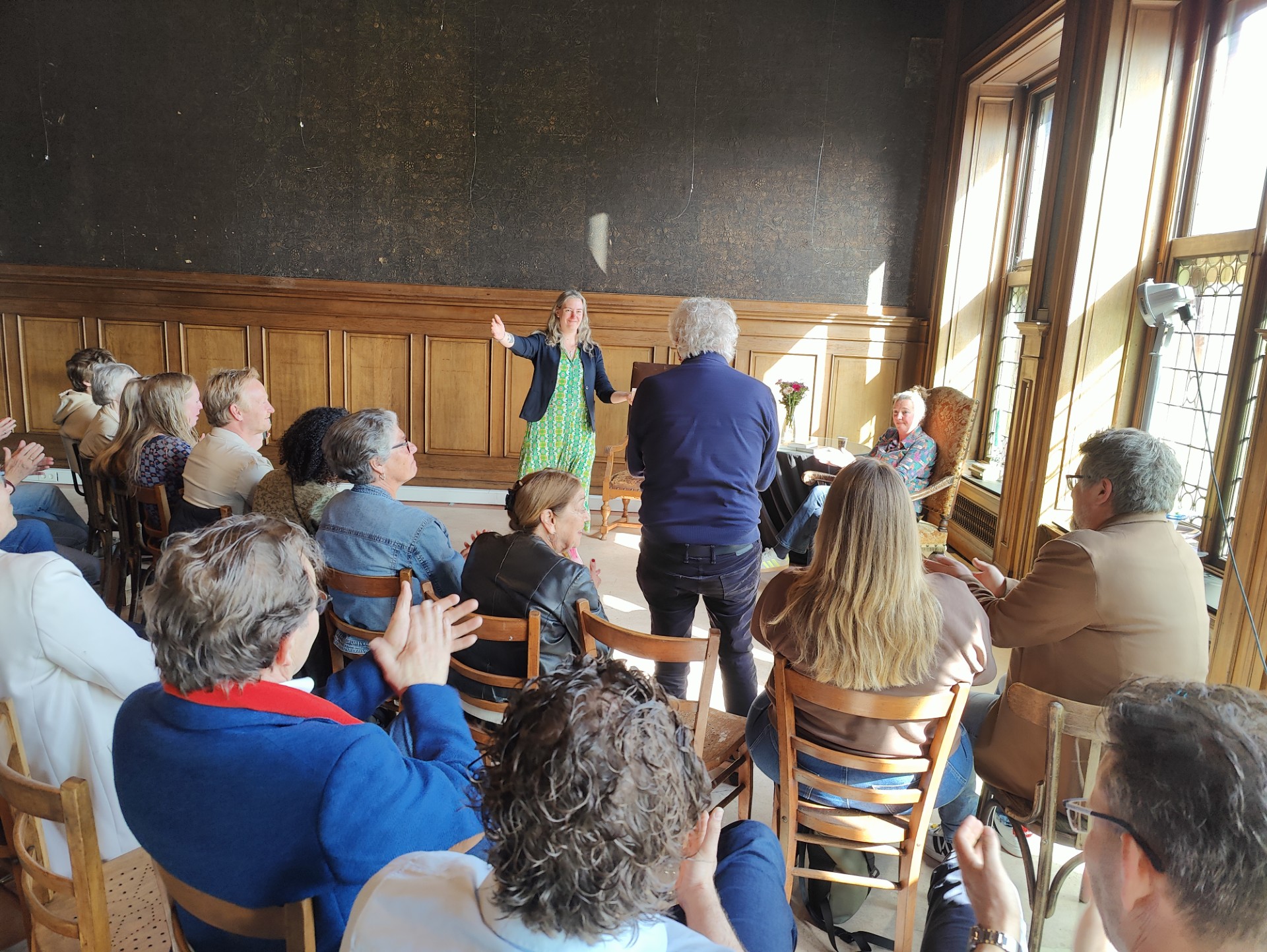 Boekpresentatie Bea de Vlieger – Schadé in Raadhuis van de Kunst
