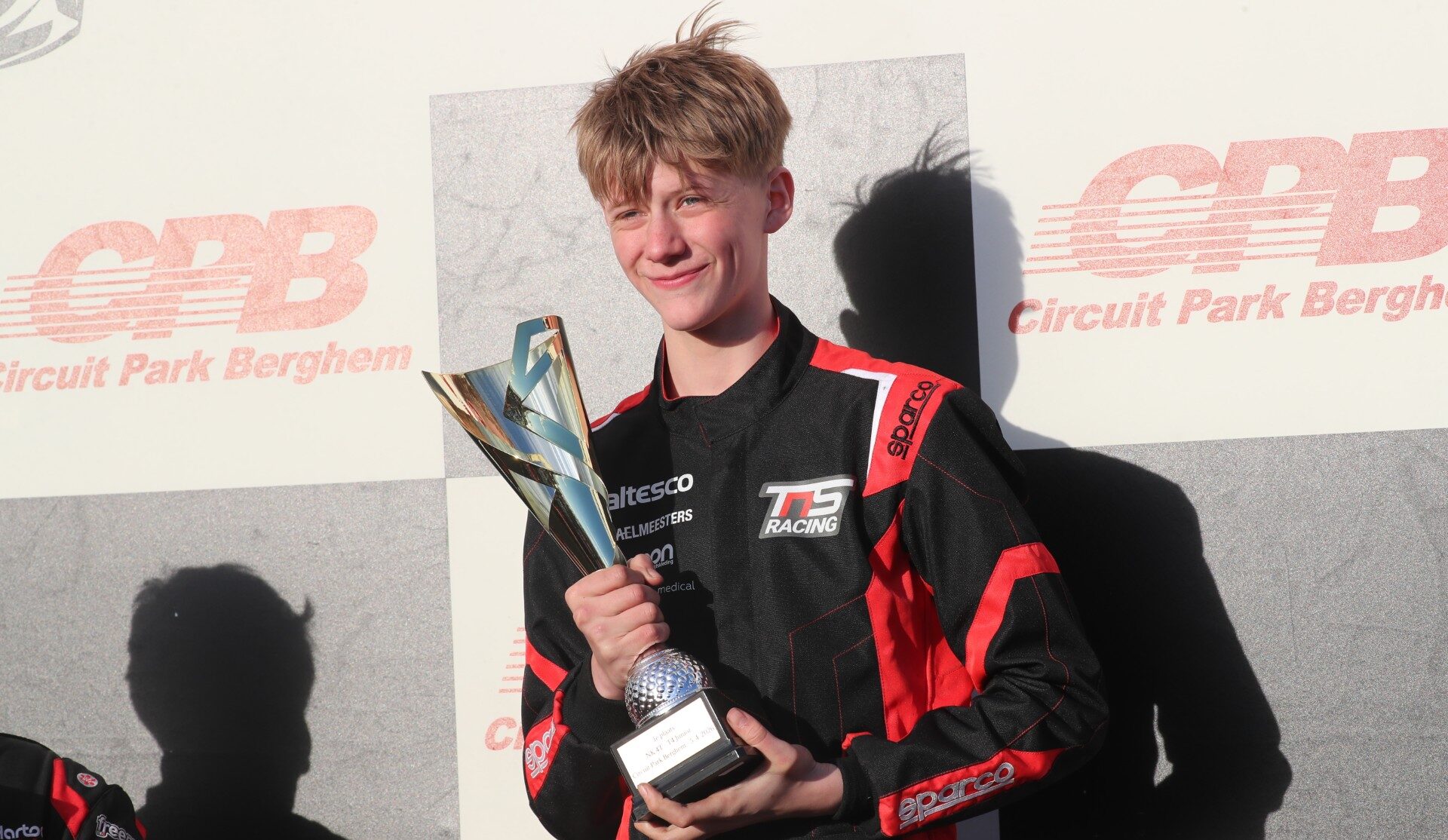 Kartduo Janssen en Van Taarling pakt dubbel podium tijdens NK viertakt in Berghem; winst voor Sjoerd