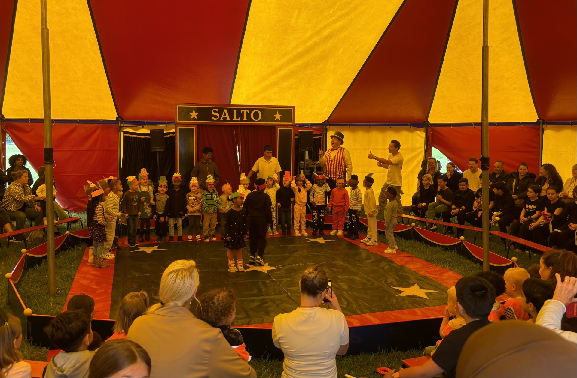 De Zefier viert 10-jarig bestaan met spectaculair eigen circus