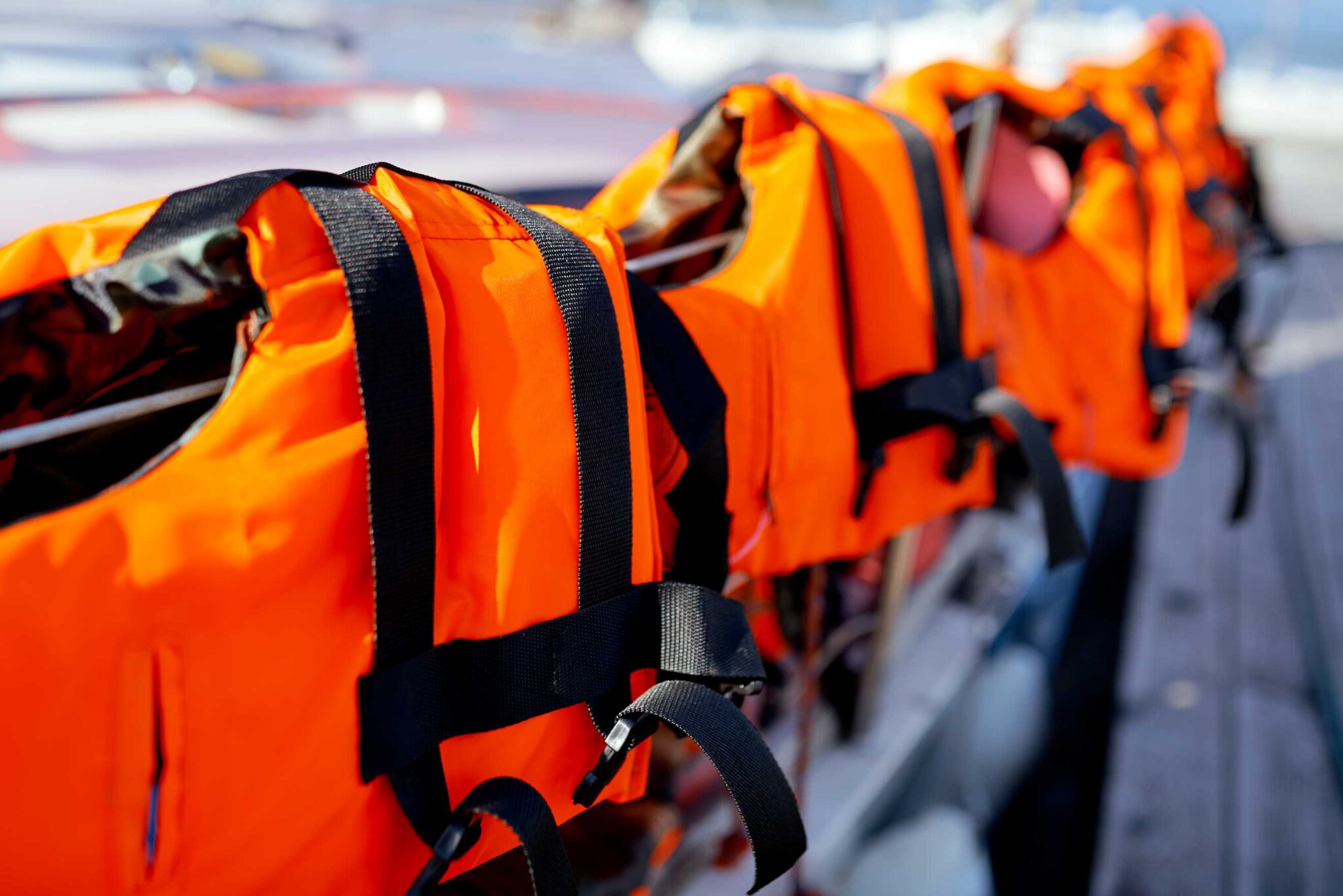 Het juiste reddingsvest kiezen voor elk type watersporter