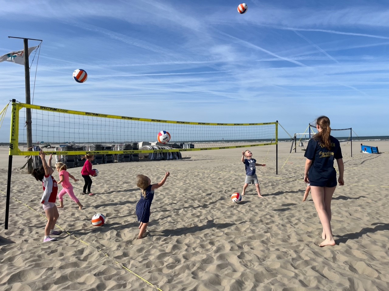 Gratis volleyballen in de zomervakantie