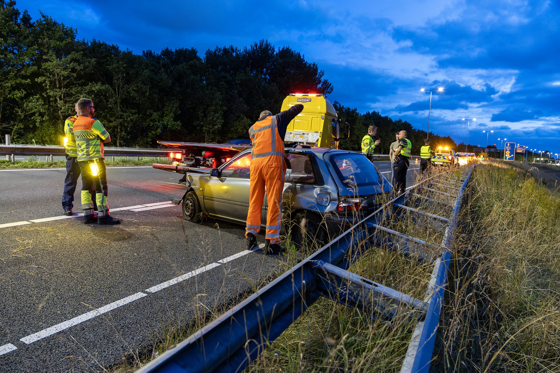 Automobilist vlucht na eenzijdig ongeval op A22 bij Velsen-Zuid