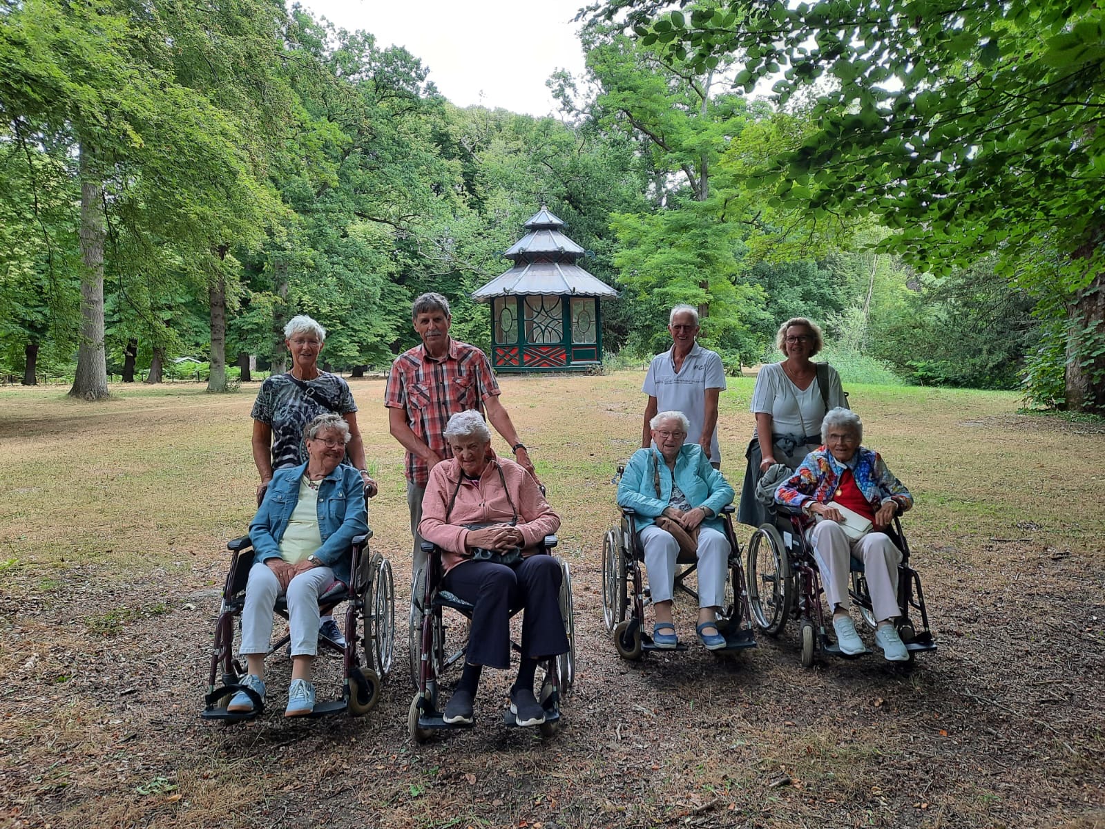 Gezellige wandeling met de Zonnebloem
