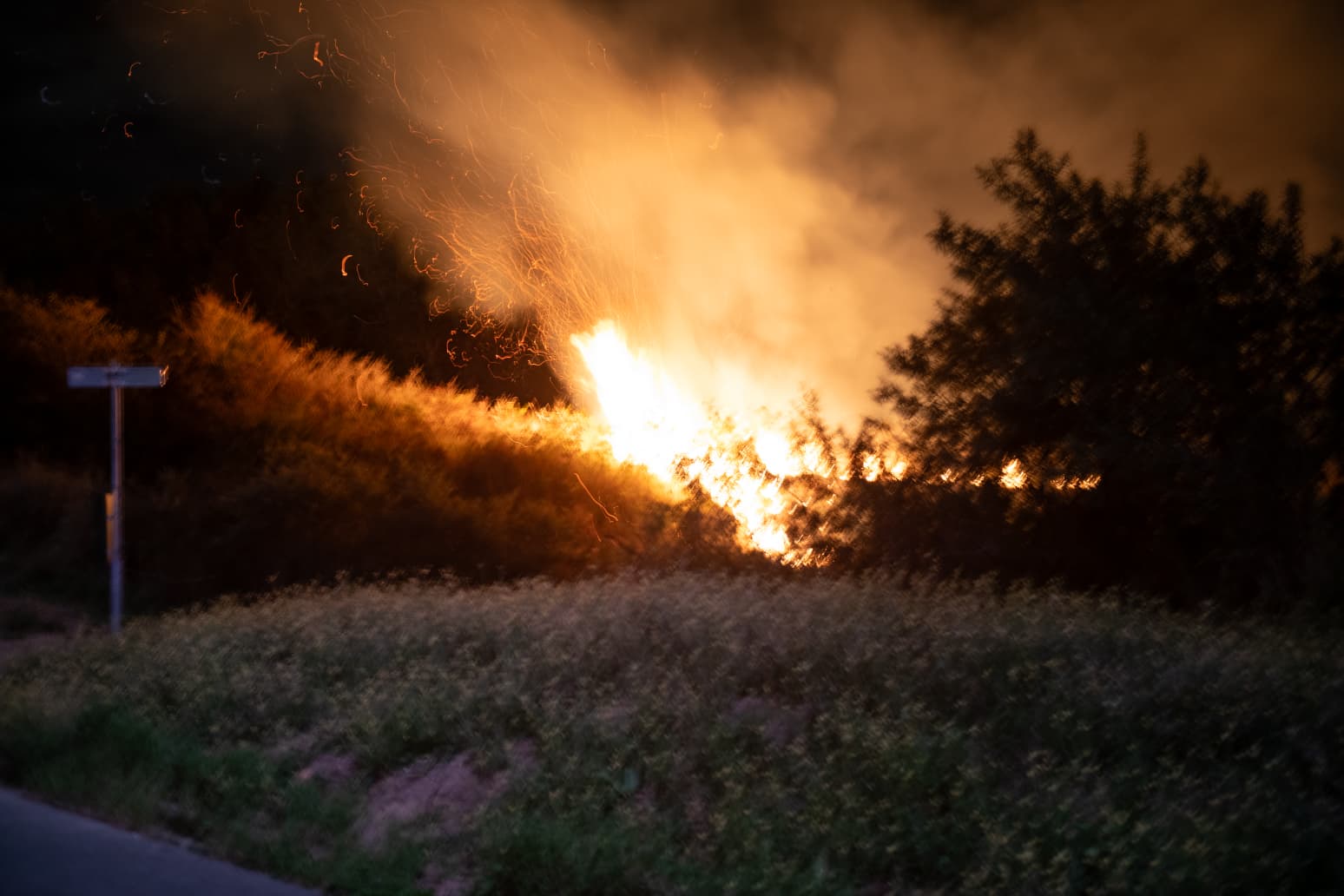Kleine duinbrand aan Egelantierpad in IJmuiden