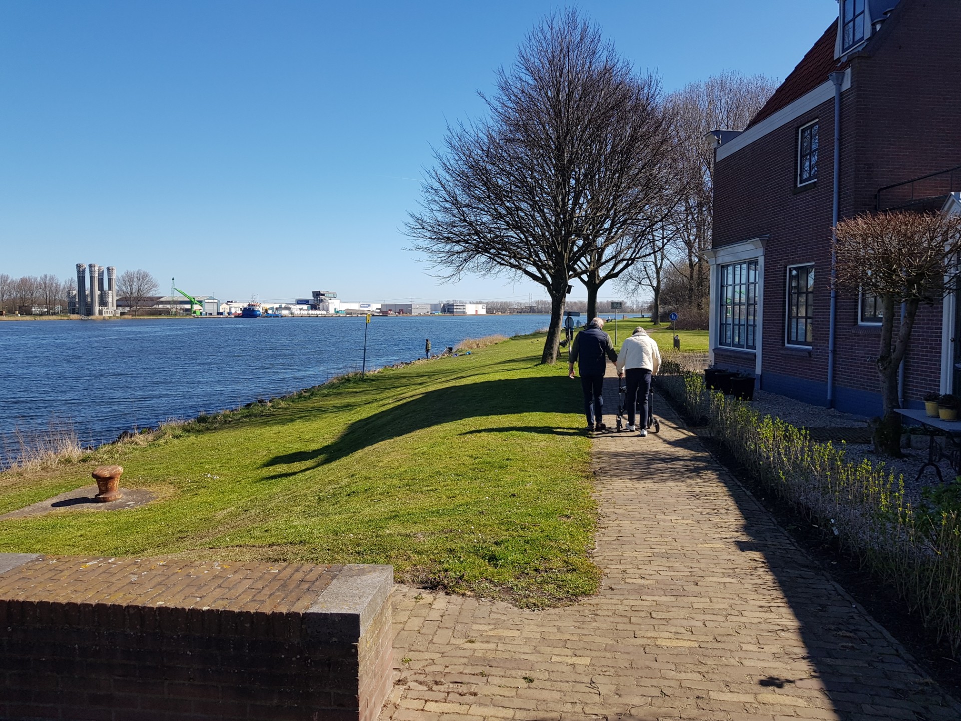 ‘Live story telling’ op Noordzeekanaal-ponten over vroeger strijdgewoel